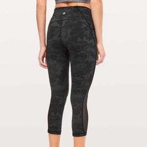 Lululemon Train Times Crop *21"
Incognito Camo Multi Grey / Black Size 4